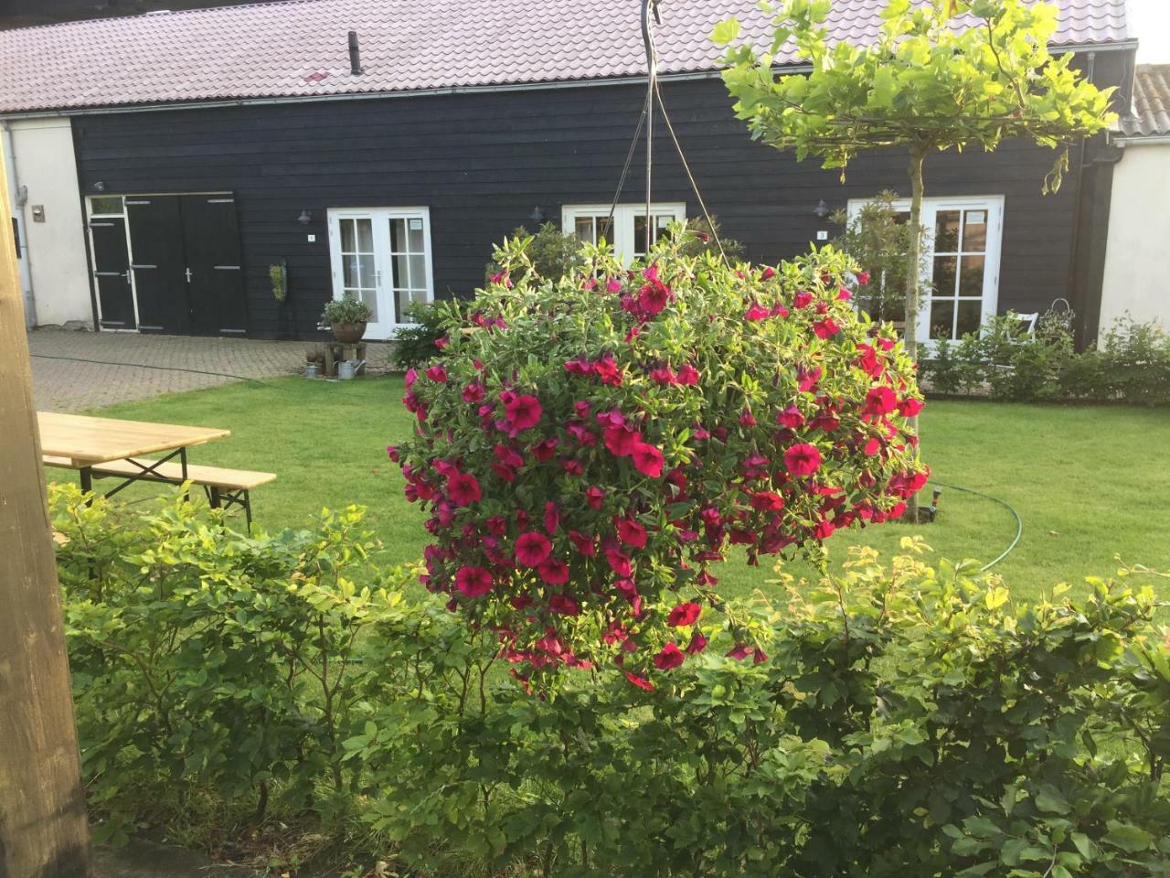 Bed & Breakfast Opperdoes Bagian luar foto